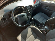 Volvo V40 2000 2,0i 100kW DILY z VOZU - 4
