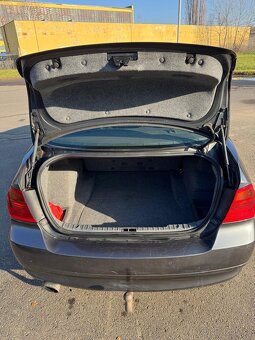 Prodám BMW - 320d e90 2008 - 4