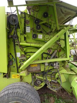 CLAAS ROLANT 255 RC - 4