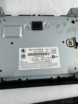 PRODÁM RADIO ŠKODA OCTAVIA 3 I CD MĚNIČEM 2014 - 4