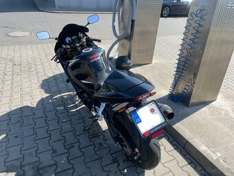 Suzuki GSX-R1000 - 4