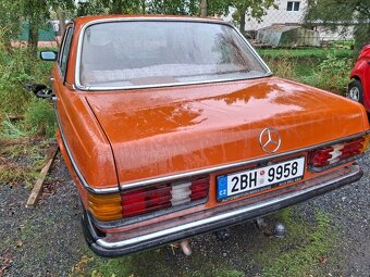 Mercedes Benz w123 200D - 4