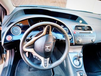 Honda Civic 8G 1.8i-vtec Executive - 4