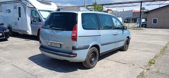 Peugeot 807 2.2 94kw 7 míst - 4