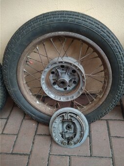 JAWA kompletní kola 16“ (3 ks) originál i původní stav - 4