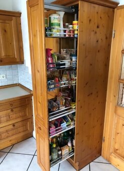 Masivní kuchyňská linka z Německa bez spotřebičů - 4