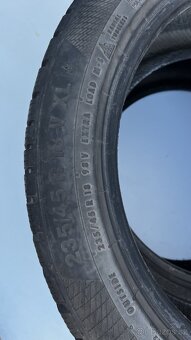 2x - zimní pneu - 225/55 R18 102V - CONTINENTAL - 5mm - 4