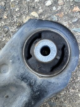 rameno predni napravy 5WA407152A - 4