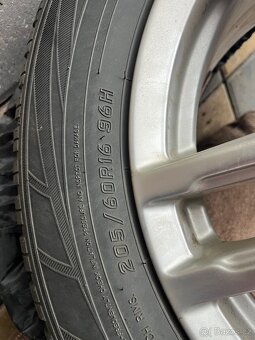 Kola Hyundai Kona - 4