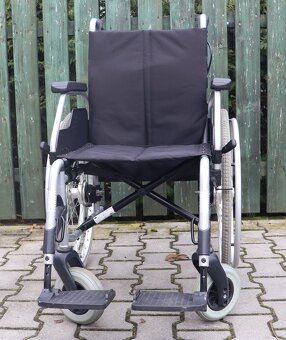 079-Mechanický invalidní vozík Meyra. - 4