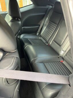 PRODÁM/VYMĚNÍM DODGE CHALLENGER 3.6, NOVÝ V ČR - 4