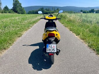 Skútr 50ccm 4T - 4