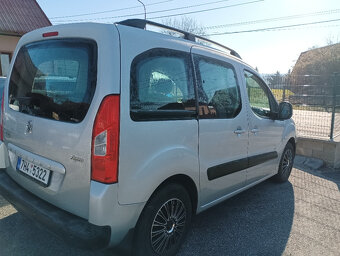 Peugeot Partner 1.6 HDi Tepee - 2 x posuvné dveře - 4