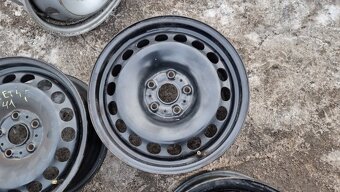 Plechové originální disky 5x112 R16 ET 41 na Audi, Škoda, VW - 4