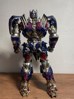 ThreeZero Optimus Prime 1/6 - 4