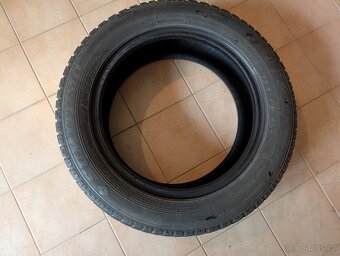 185/60 r15 zimní pneumatiky Sumitomo WT 200 - 4