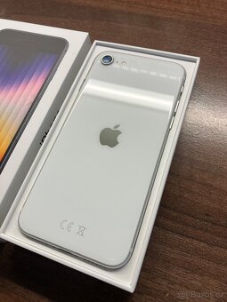 iPhone SE 2020 128GB White - 4