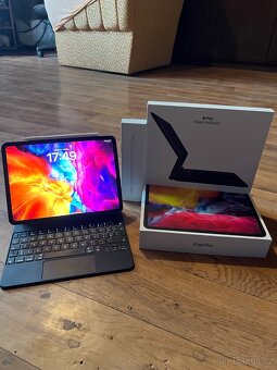 Apple iPad Pro 11" 128GB Wi-Fi 2021 - 4