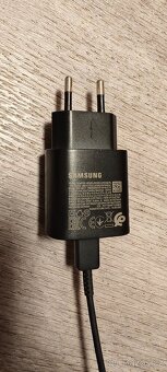 Samsung S22 - černý 128gb 5G - 4