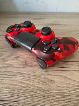 Ovladač na PS4 - 4