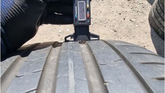 Letní pneu 255/35/20 Pirelli - 4