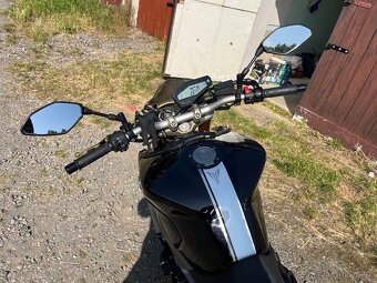Yamaha MT09 - 4