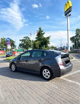 Toyota Prius 1.8 Hybrid Hatchback | 2010 | 195 000 km - 4