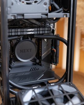 HERNÍ MINI PC - i7-11700F / 32GB / 1TB SSD / RX 6800 16GB - 4