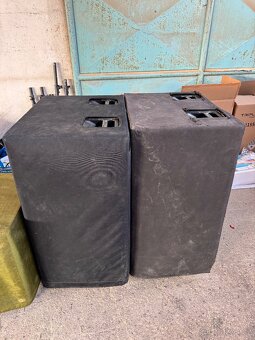 2x18” výkonné basáky Meyer Sound - 4