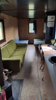 Ubytování zdarma v chatě maringotce, jen za výpomoc - 4