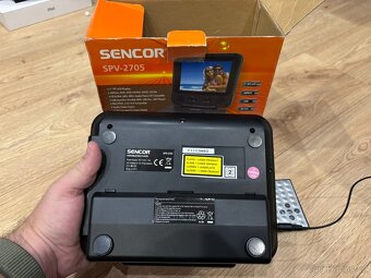 Přenosný DVD přehrávač Sencor SPV-2705 - 4