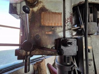 Prodávám Použitá vrtačka VS 32 B, r. v. 1988 - 4