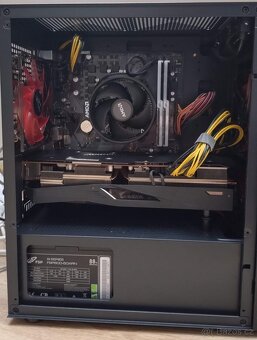 Herní PC s Ryzen 3600, RX 5700 XT a 24" 1080p - 4