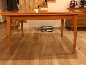 Masivní dřevěný stůl IKEA - 4