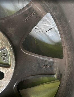 Volvo v40 - 4