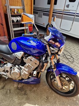 Honda hornet 900 r.v.2002 - 4