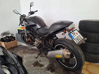 Ducati Monster 600 - 4