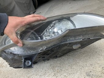 Pravý xenon světlo 3C0941752K VW Passat B6 - 4