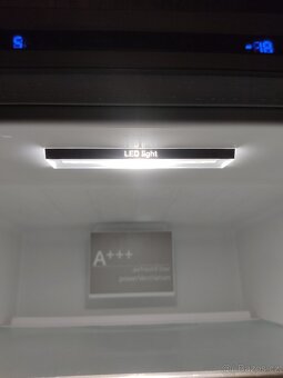 lednice s mrazákem Siemens 200/60 cm A+++ - 4