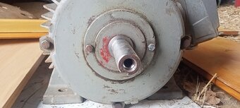 Elektromotor 4 kW, 960 otáček - 4