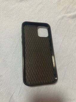Kryty na iPhone 12 - 4