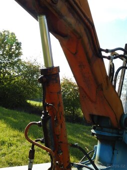 Nakladač UNHZ 750 - 4