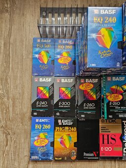 PRODÁM SADU 55KS ZNAČKOVÝCH VHS KAZET K PŘEHRÁNÍ EMTEC BASF - 4