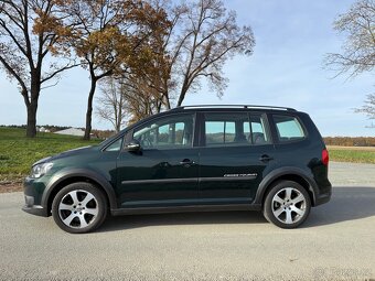 VW Touran 2.0TDi 103kw,ALU,tažné,webasto,pano,7mist - 4