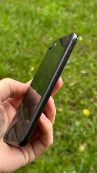 iPhone SE 2020 64gb (2nd Generation) - 4