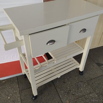 Kuchyňský stolek - 4