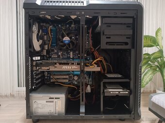 Počítačová sestava - 4