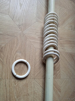 Prodám levně starou železnou garnýž - 4