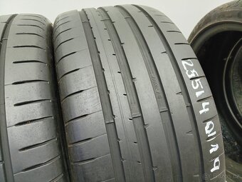 Letní pneu 255/40/19 Dunlop+Michelin - 4