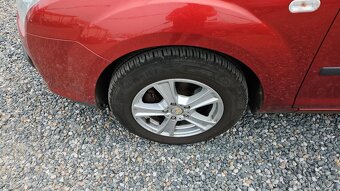 FORD FOCUS 1.6 i 16V - 4